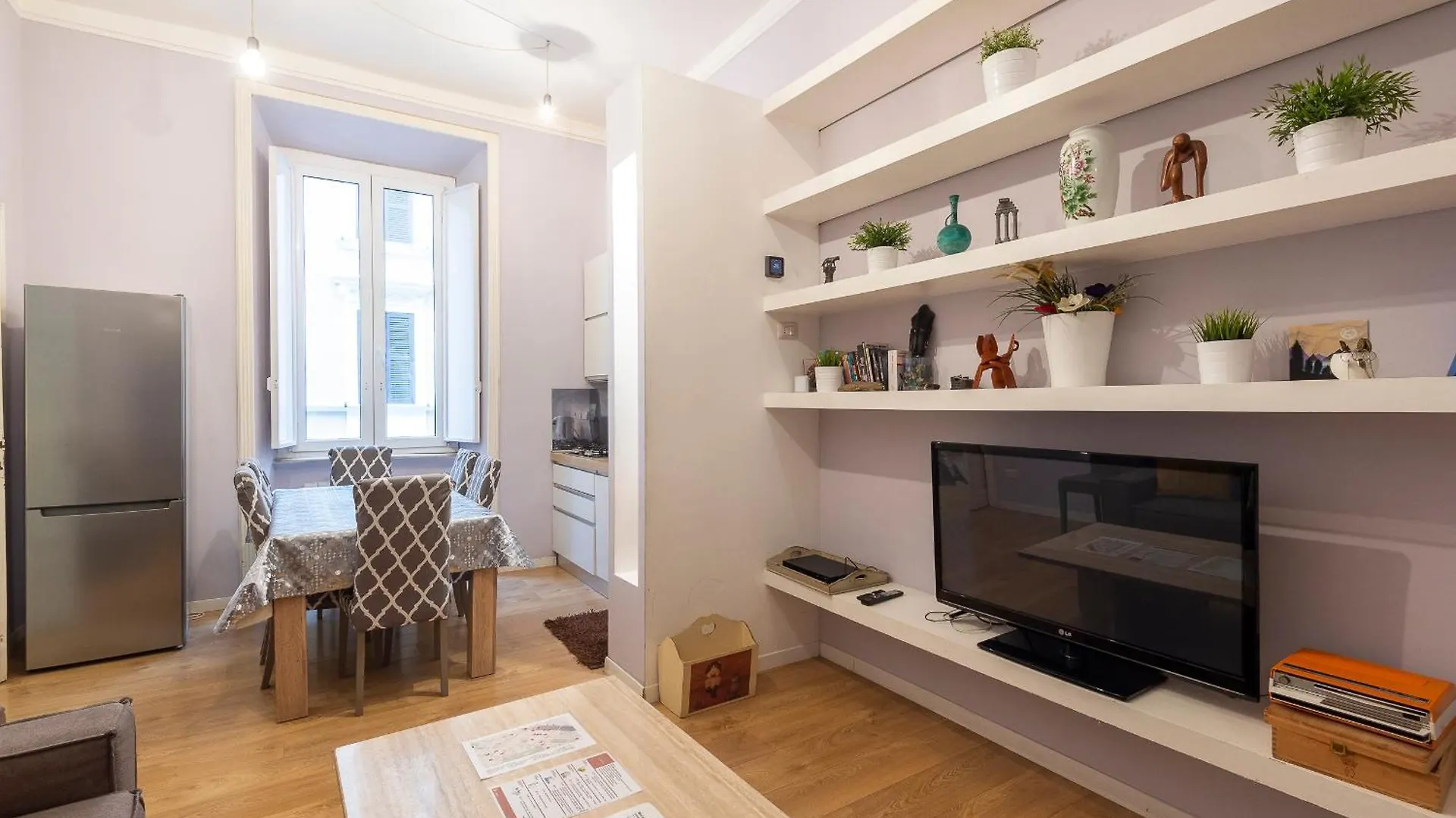 Luxury Three Bedrooms Flat In Roma Center Italy