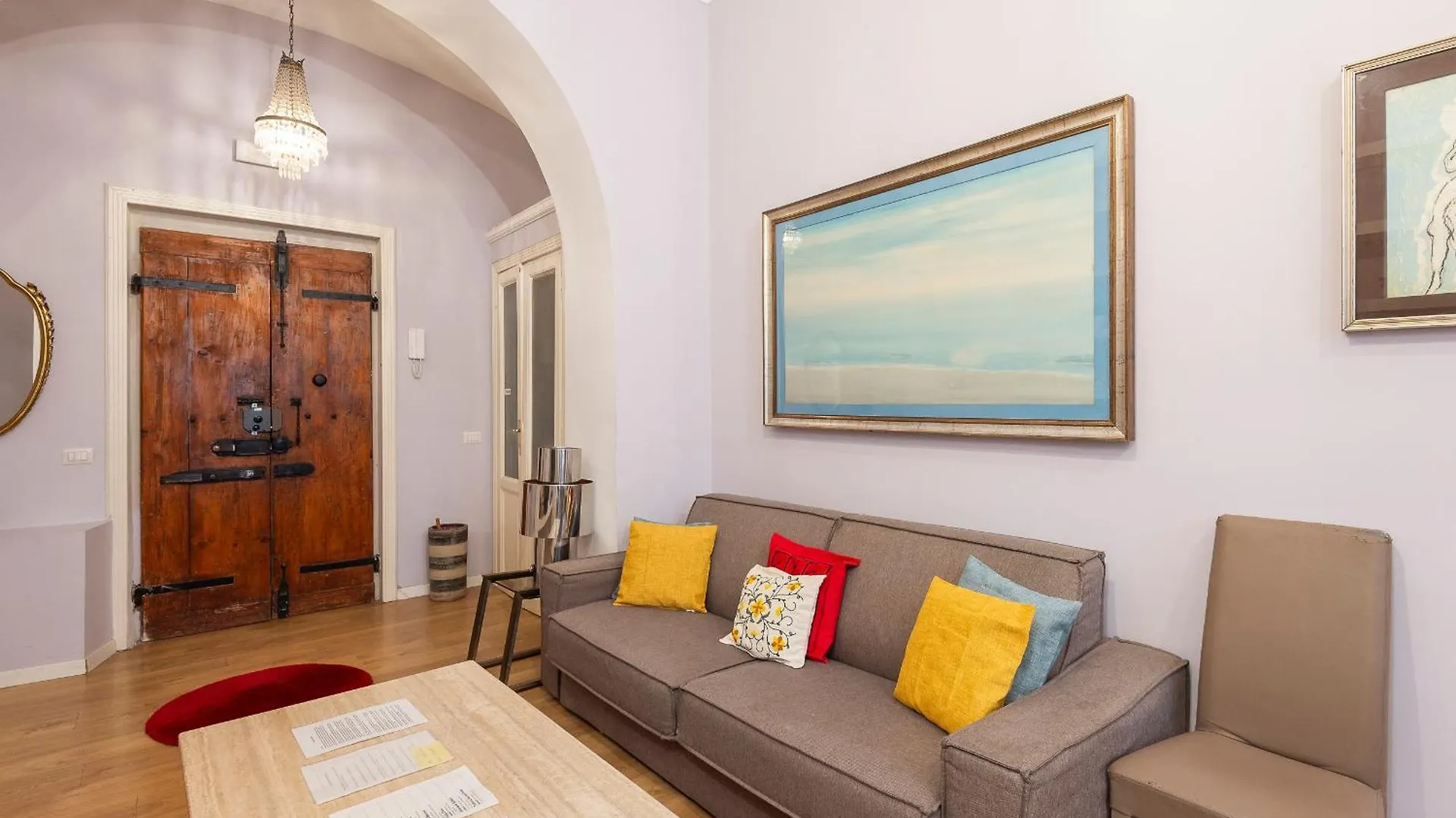 Luxury Three Bedrooms Flat In Roma Center