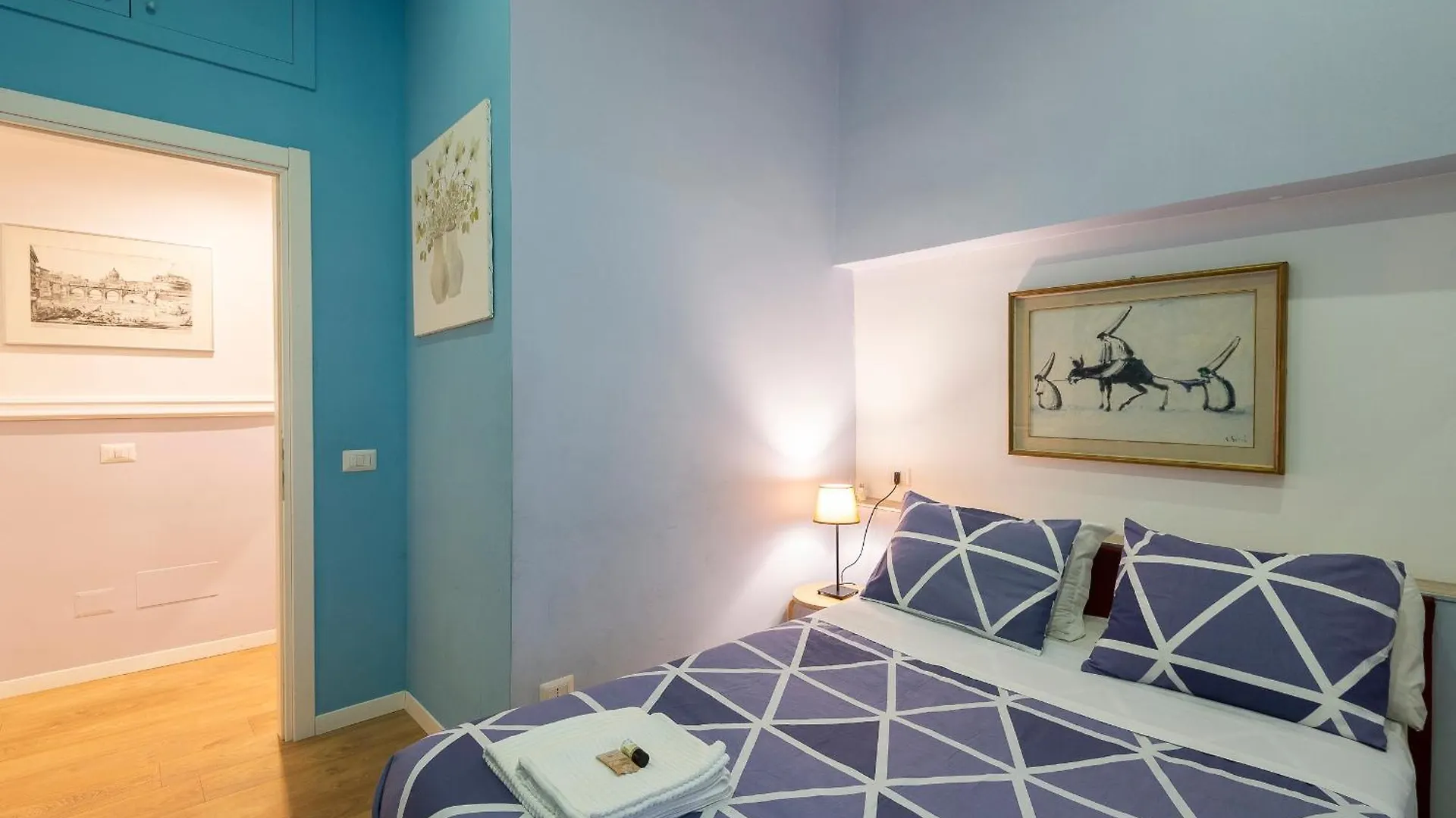 Luxury Three Bedrooms Flat In Roma Center 0*, Rome